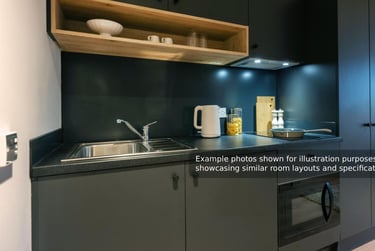 1 bed studio, Canongate, Holyrood, Edinburgh, EH88BN - Image 4